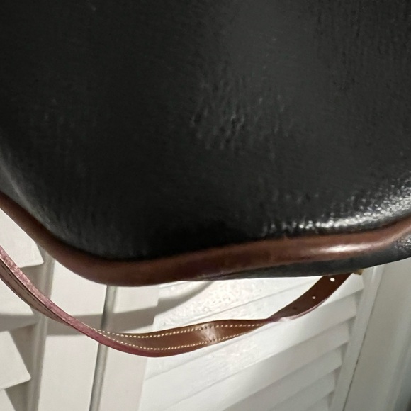 Dooney & Bourke Pebble Grain Large Zip Dome Satchel Black British Tan - Picture 8 of 16